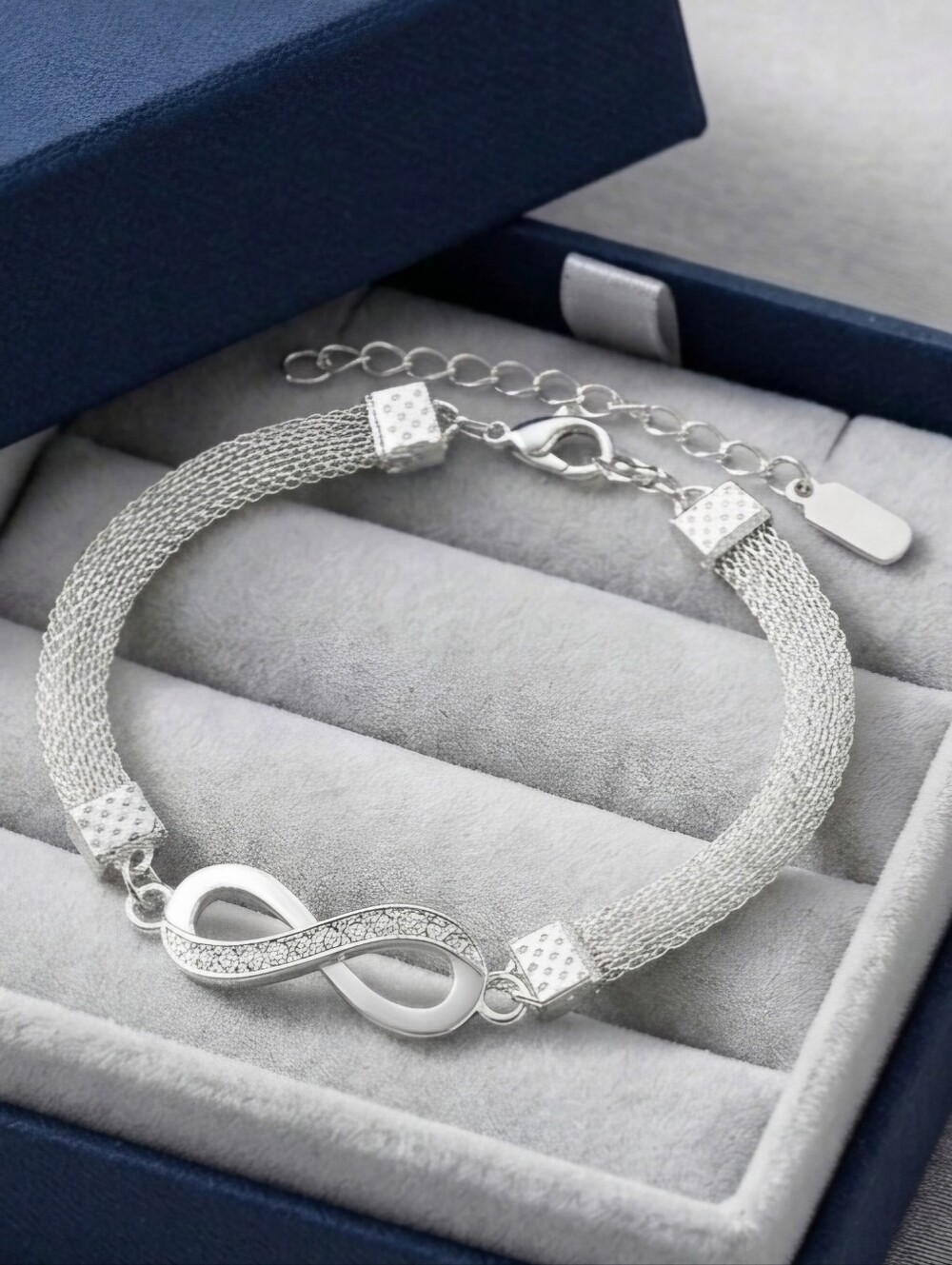 Elegant Infinity Bracelet/Anklet